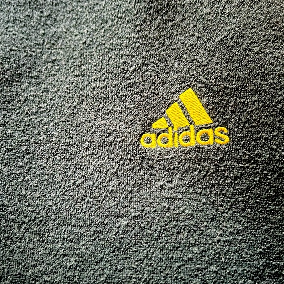 Adidas Crewneck - Picture 1 of 2